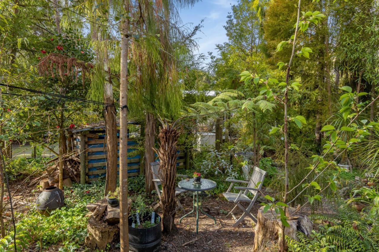 Bellbird Cottage - Lake Taupo Bach Waitahanui Exterior foto
